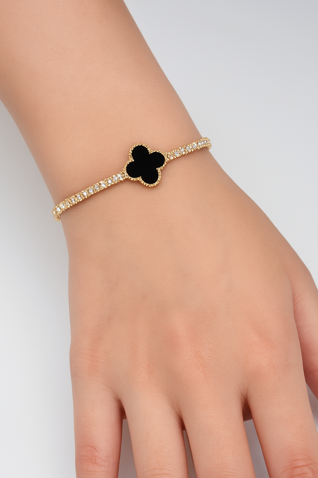 SINGLE CLOVER BRACELET